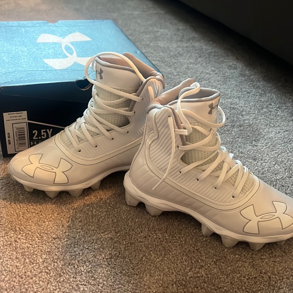 New Worn Cleats